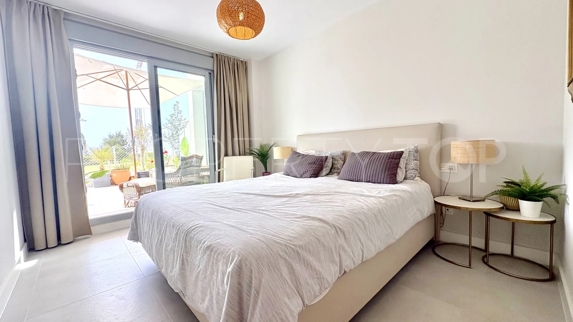 2 bedrooms ground floor apartment in El Chaparral for sale