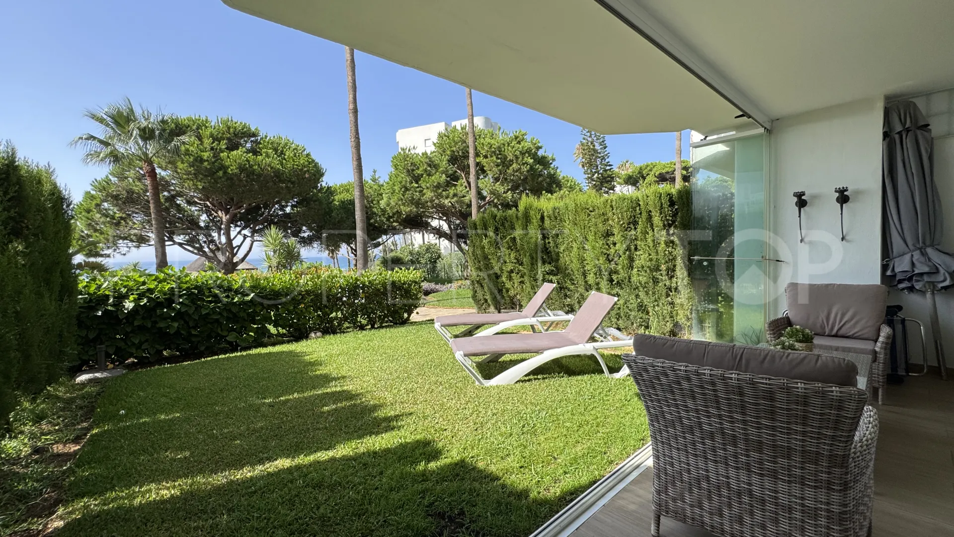 For sale Calahonda ground floor apartment