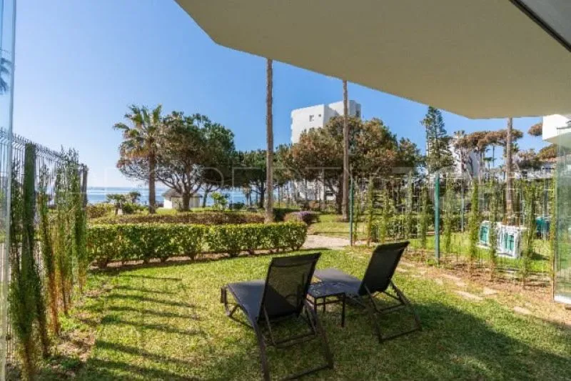 Calahonda ground floor apartment for sale