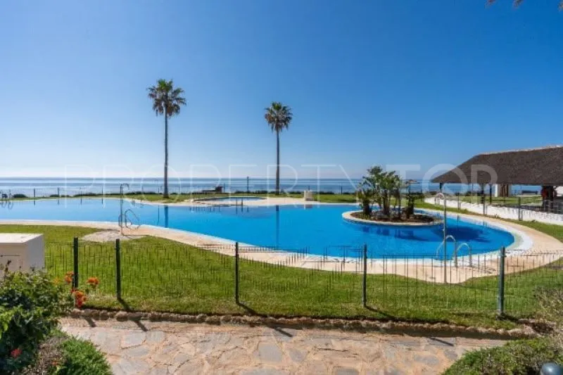 Calahonda ground floor apartment for sale