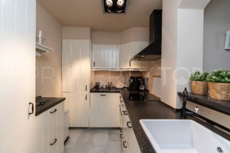 Calahonda ground floor apartment for sale