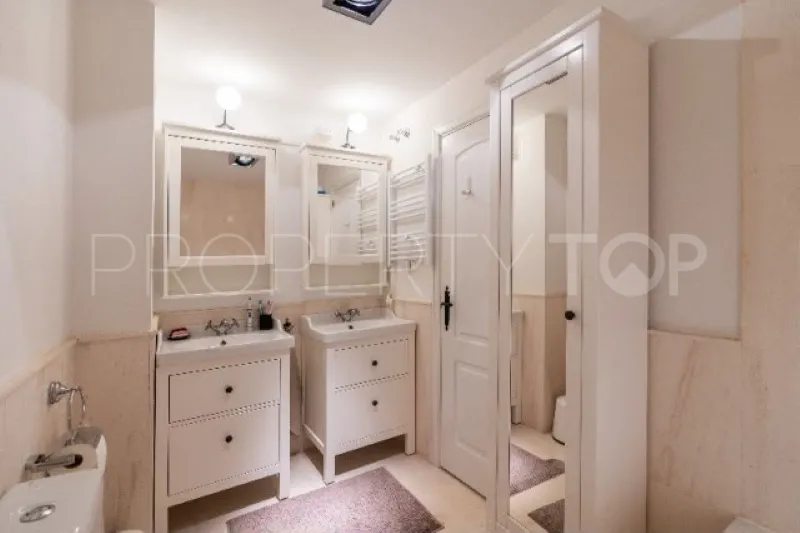 Calahonda ground floor apartment for sale