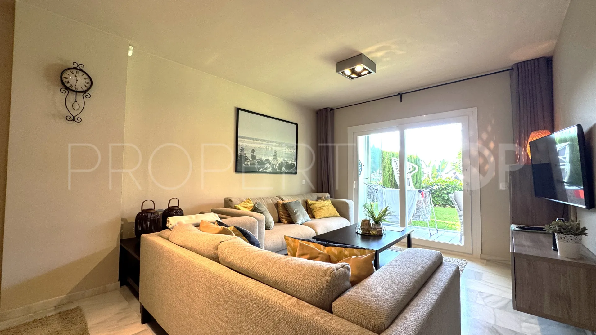 For sale Calahonda ground floor apartment