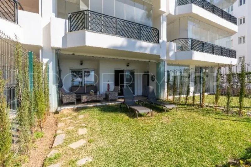 Calahonda ground floor apartment for sale