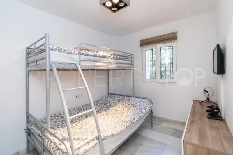 Calahonda ground floor apartment for sale