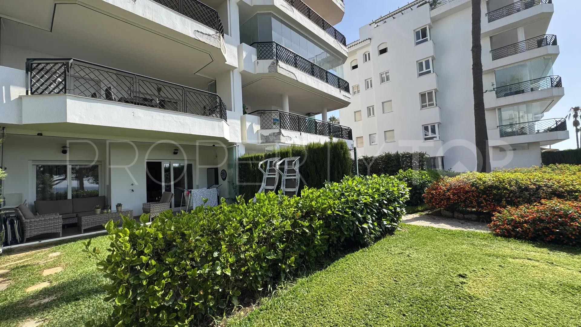 For sale Calahonda ground floor apartment