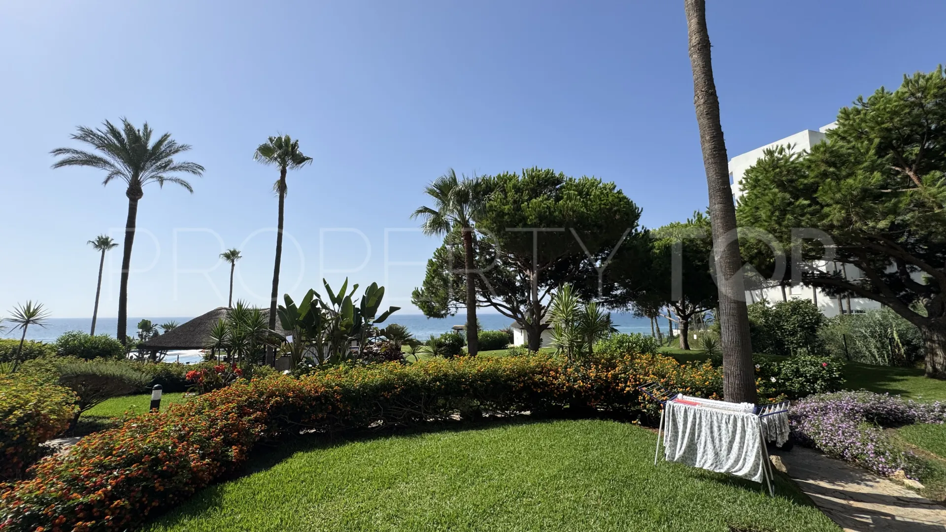 For sale Calahonda ground floor apartment