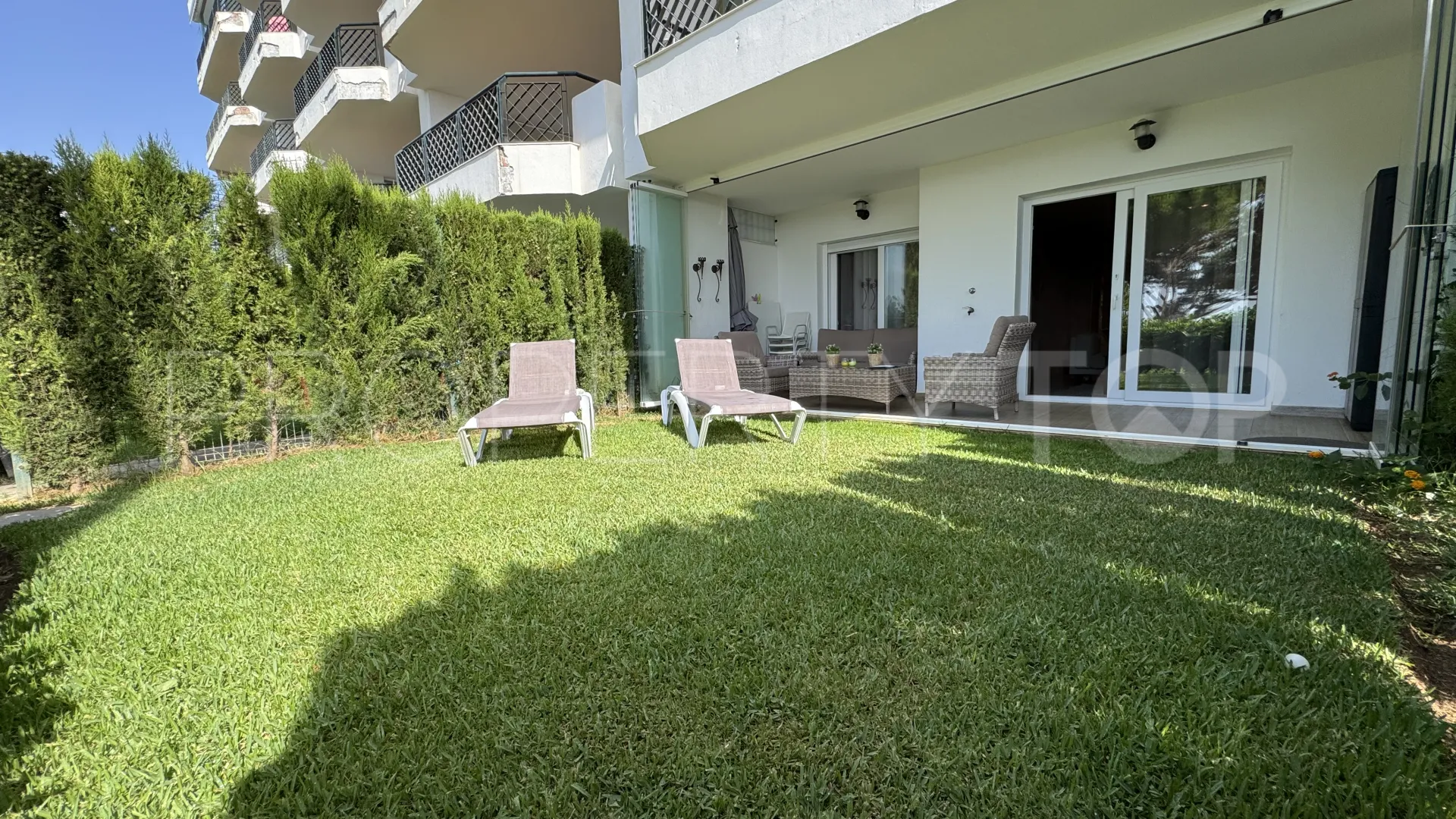 For sale Calahonda ground floor apartment