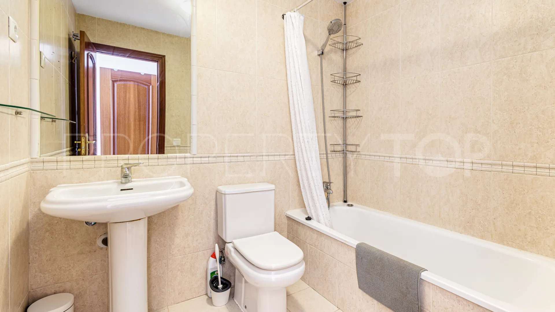 For sale Alhaurin Golf town house with 3 bedrooms