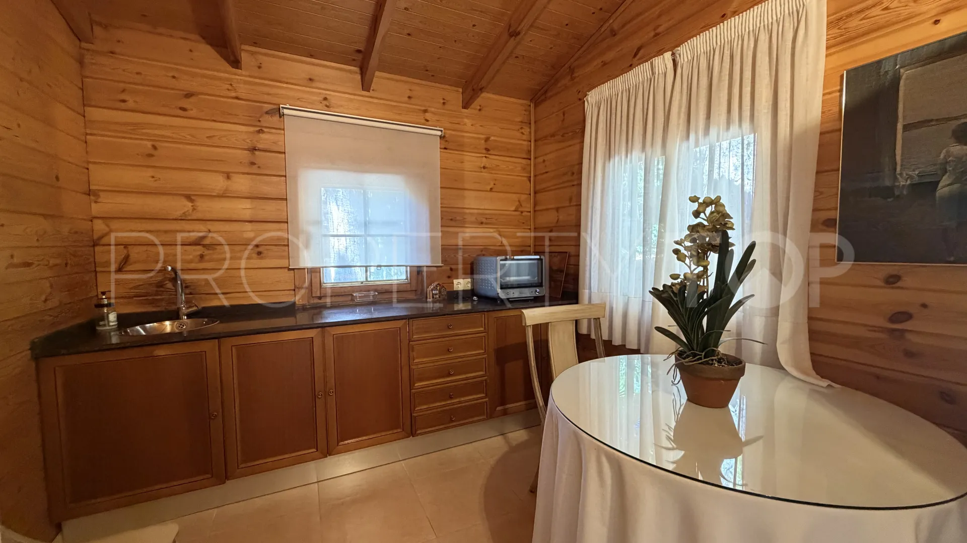 For sale house in Calahonda with 7 bedrooms
