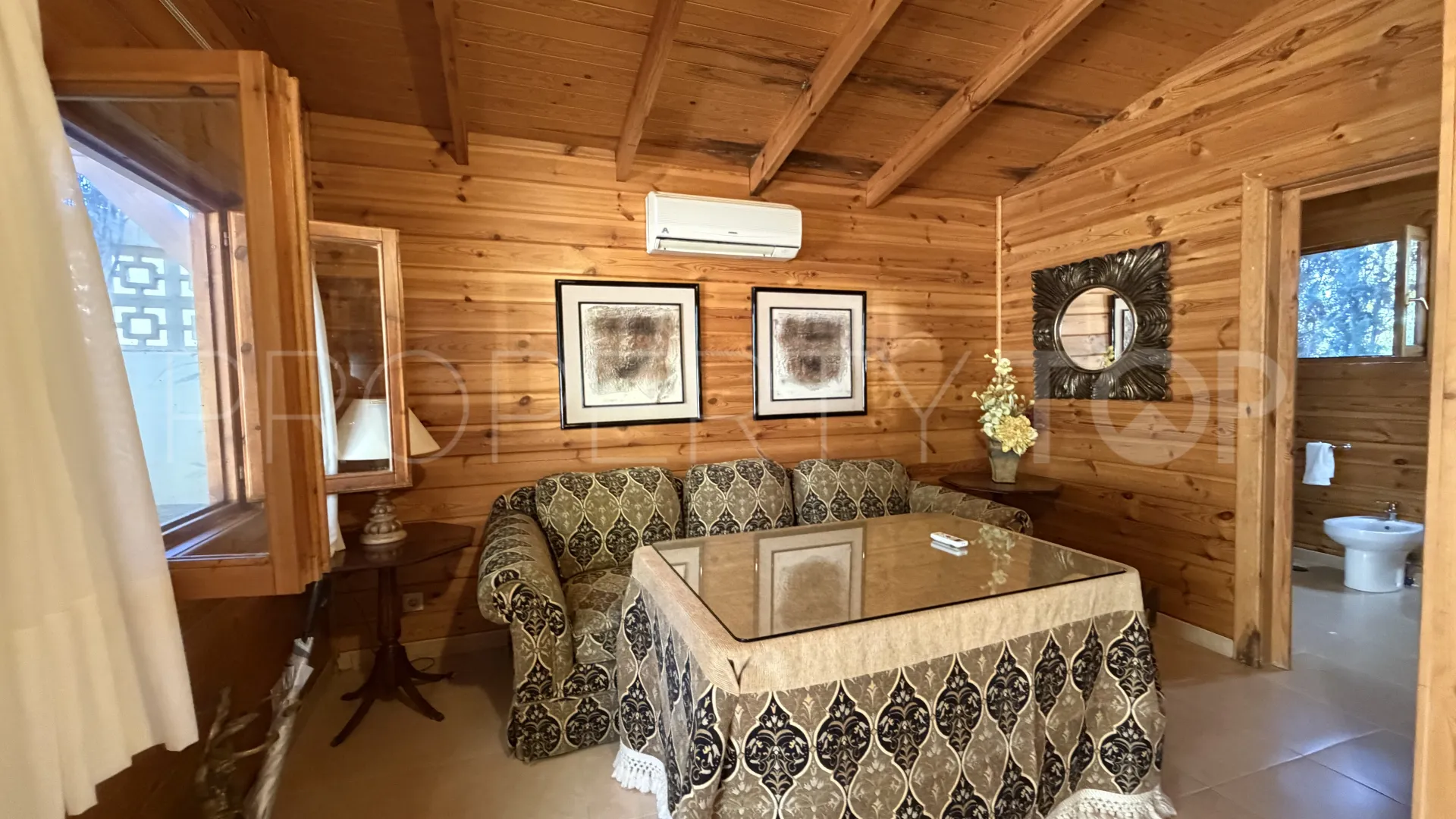 For sale house in Calahonda with 7 bedrooms