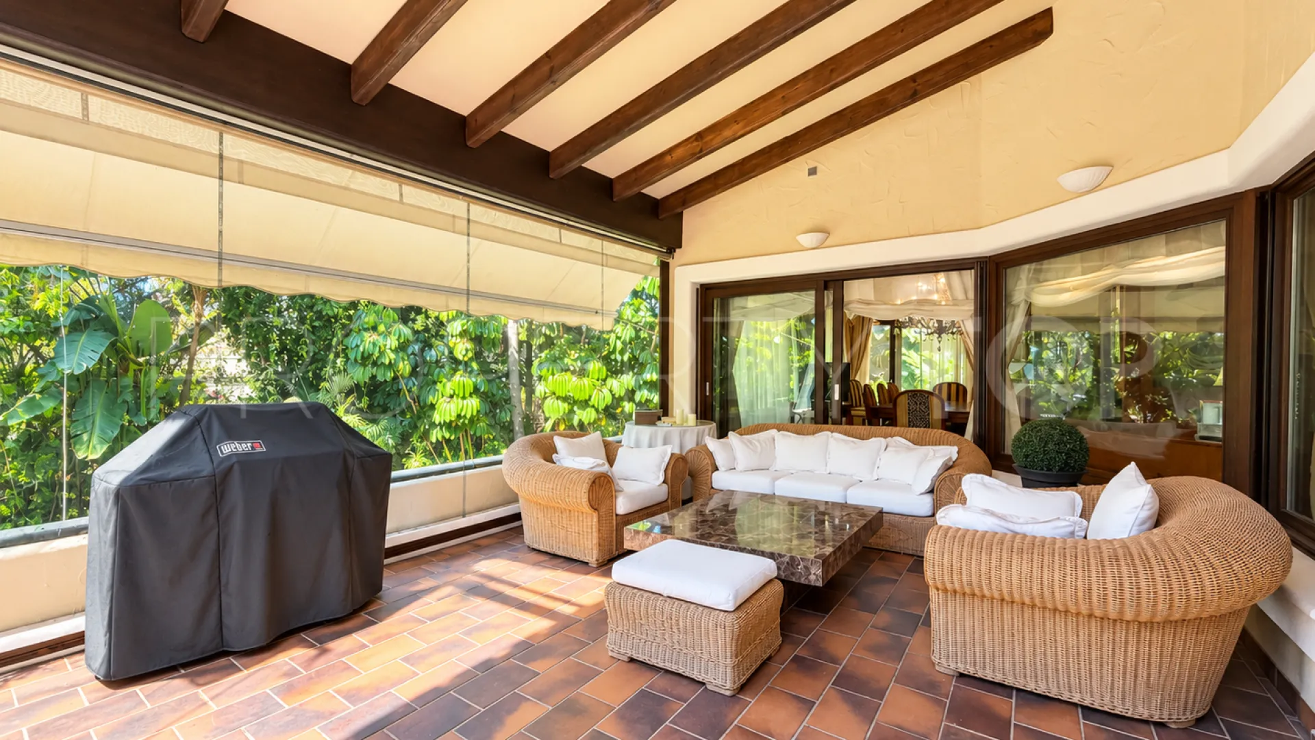 For sale house in Calahonda with 7 bedrooms