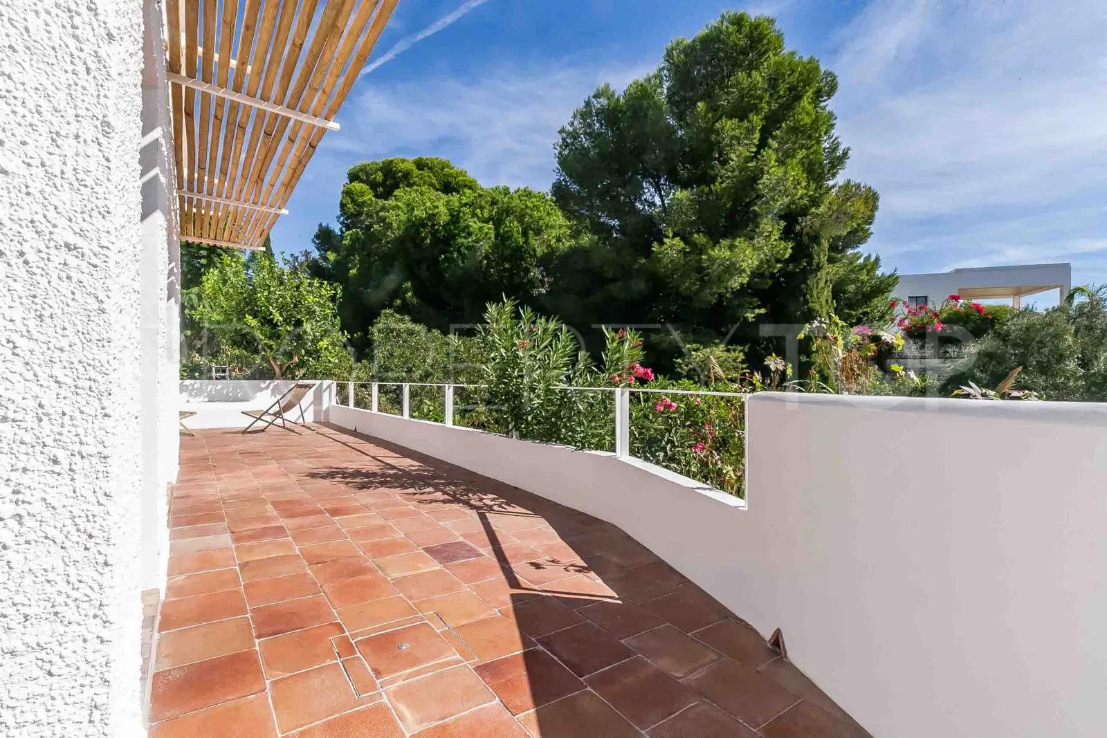 Buy 2 bedrooms apartment in Benalmadena Costa