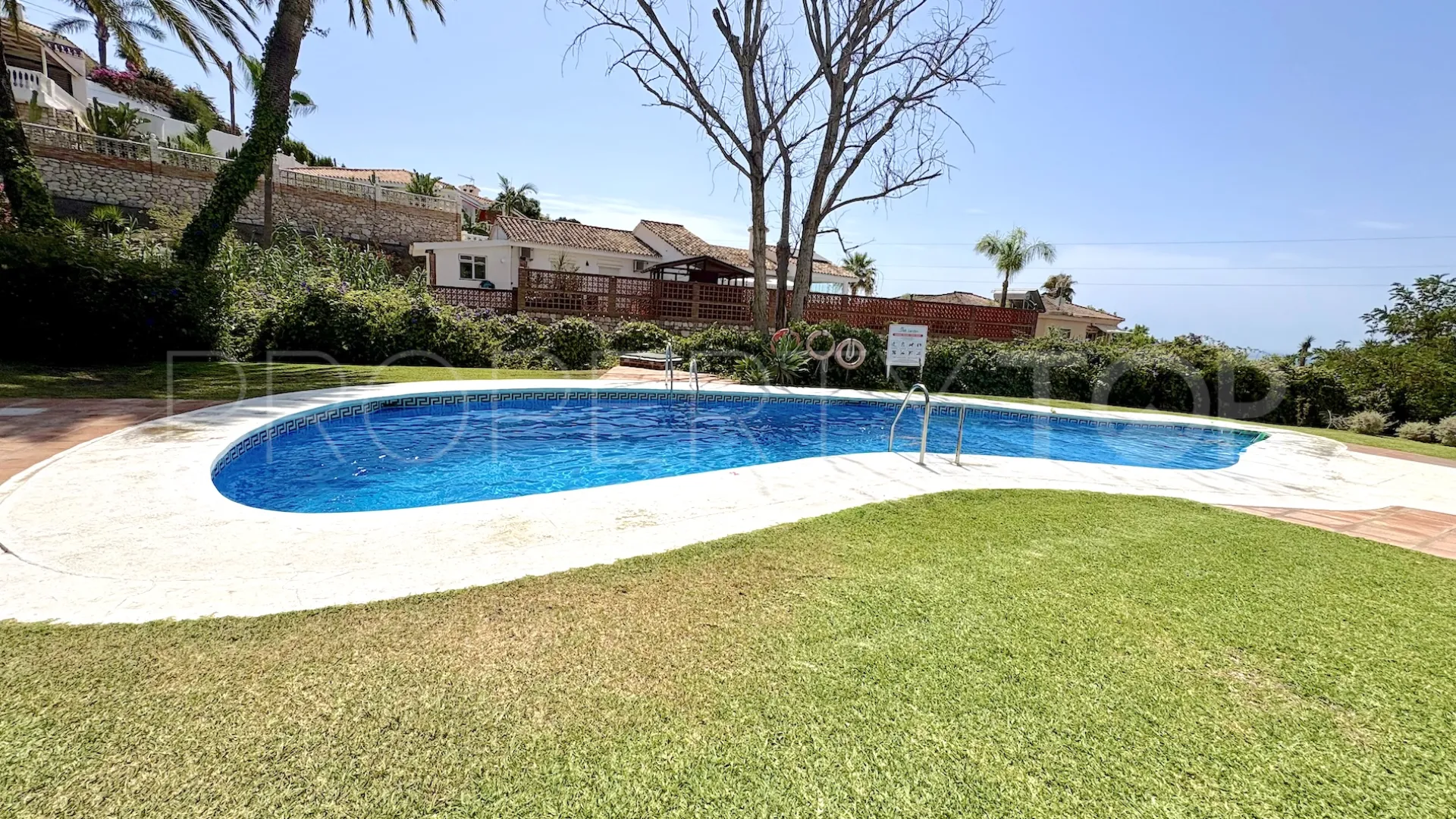 Buy 2 bedrooms apartment in Benalmadena Costa