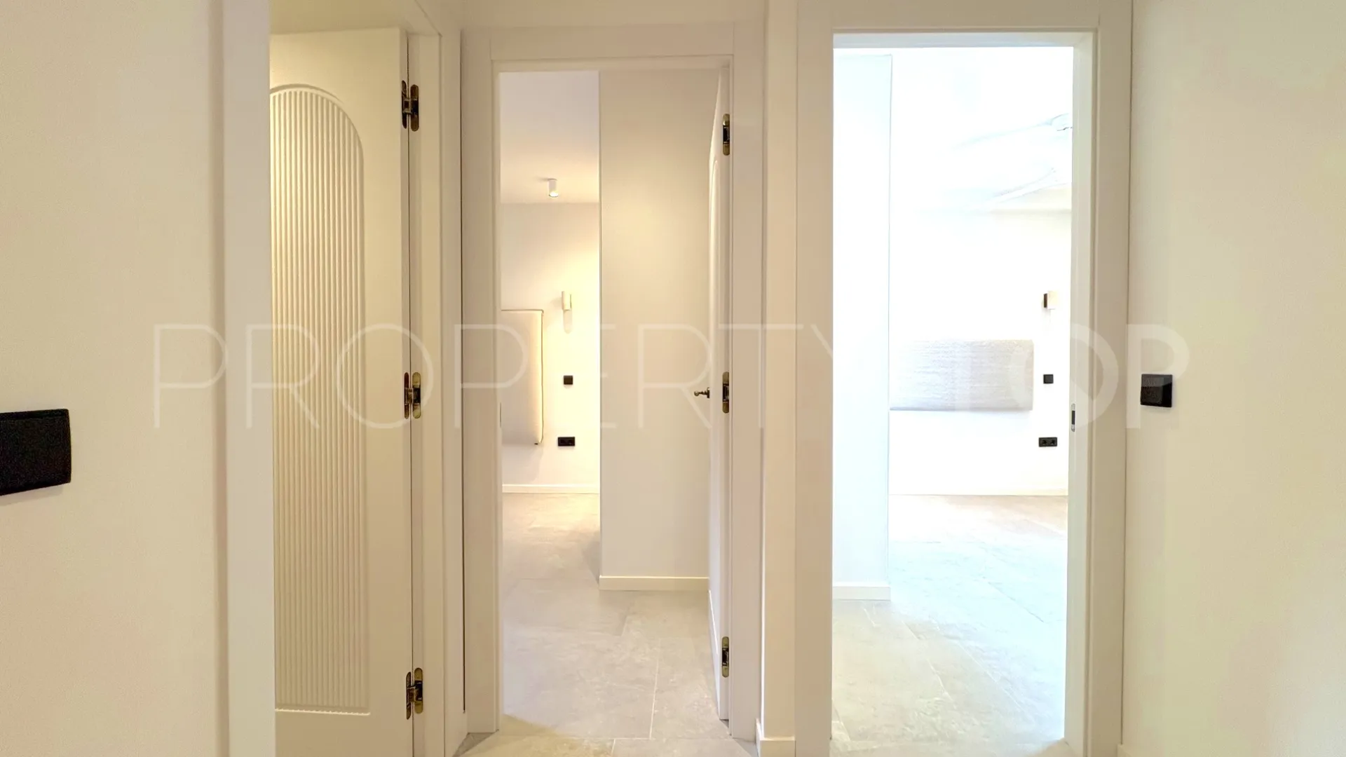 Buy 2 bedrooms apartment in Benalmadena Costa