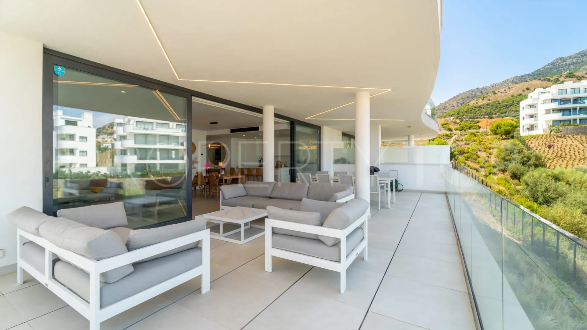 Apartamento planta baja en venta en El Higueron con 3 dormitorios