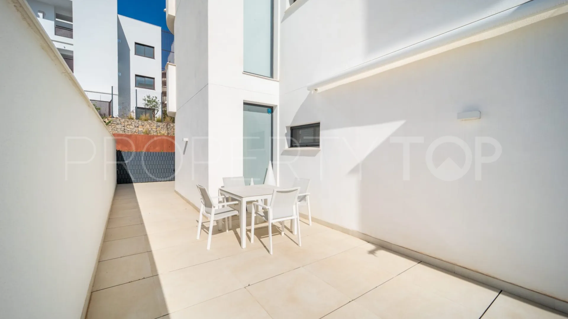 Apartamento planta baja en venta en El Higueron con 3 dormitorios