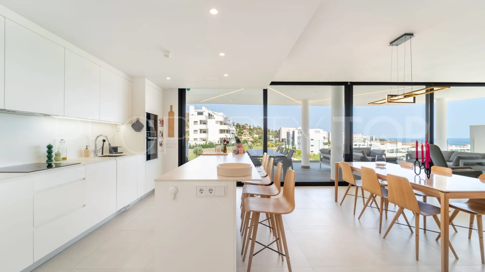 Apartamento planta baja en venta en El Higueron con 3 dormitorios
