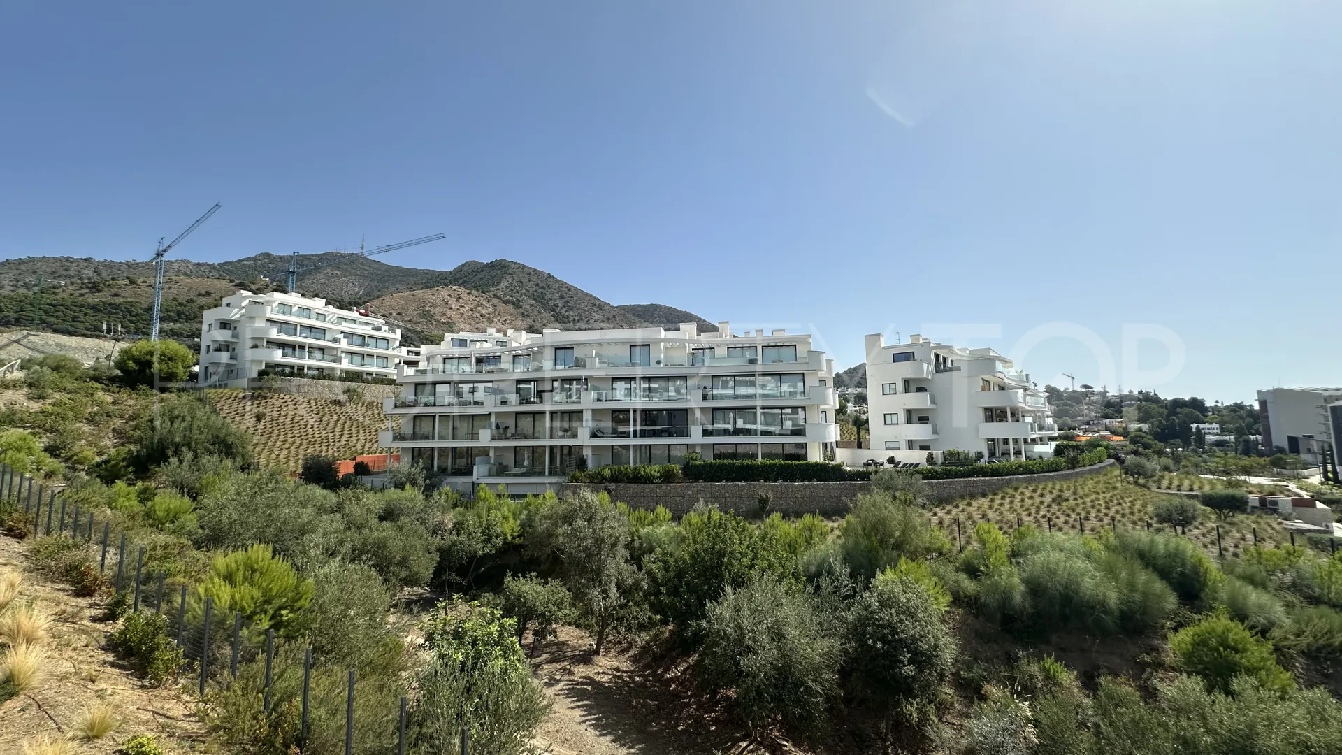 Apartamento planta baja en venta en El Higueron con 3 dormitorios