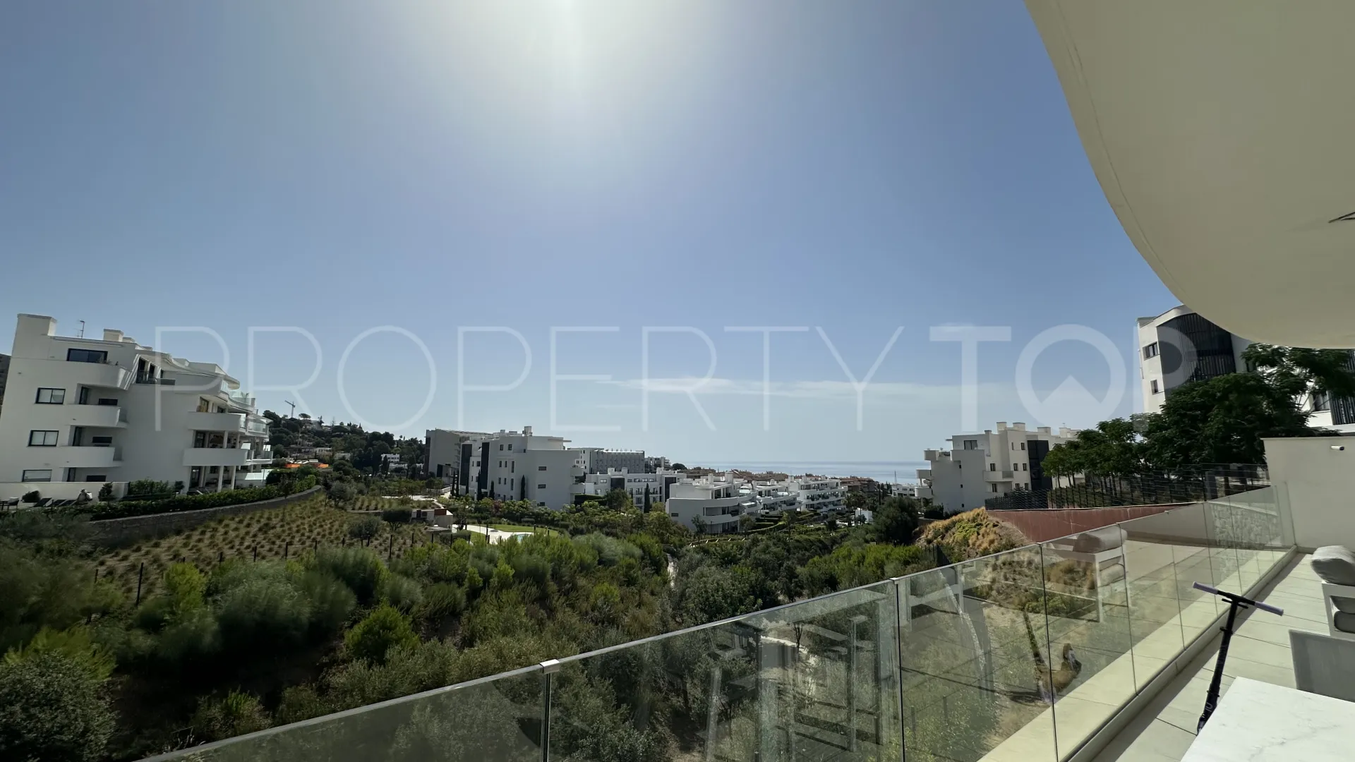 Apartamento planta baja en venta en El Higueron con 3 dormitorios