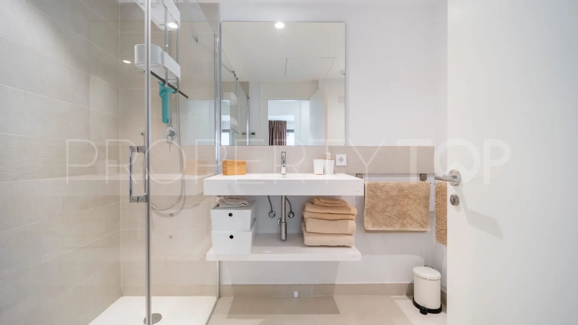 Apartamento planta baja en venta en El Higueron con 3 dormitorios