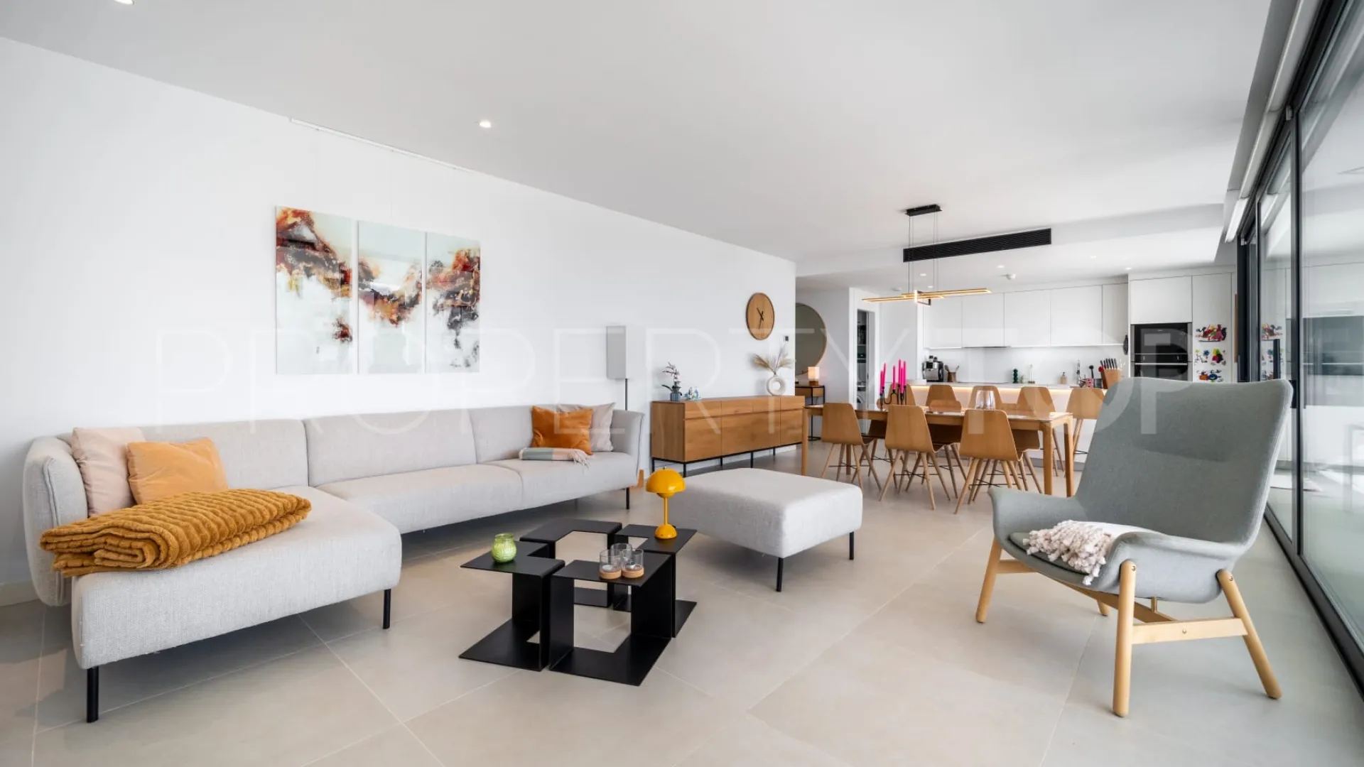 Apartamento planta baja en venta en El Higueron con 3 dormitorios