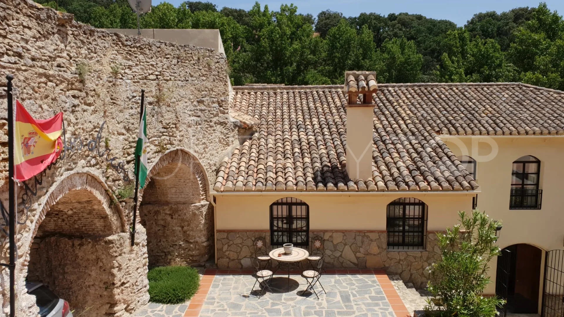 Setenil de las Bodegas, finca con 6 dormitorios en venta