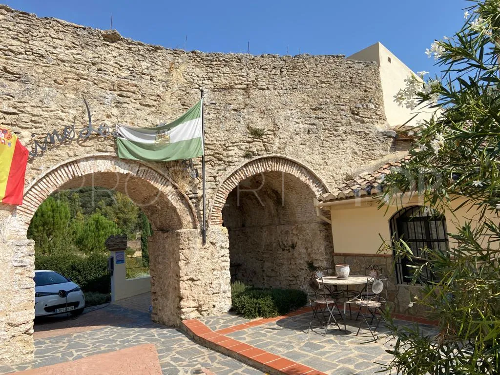 Setenil de las Bodegas, finca con 6 dormitorios en venta