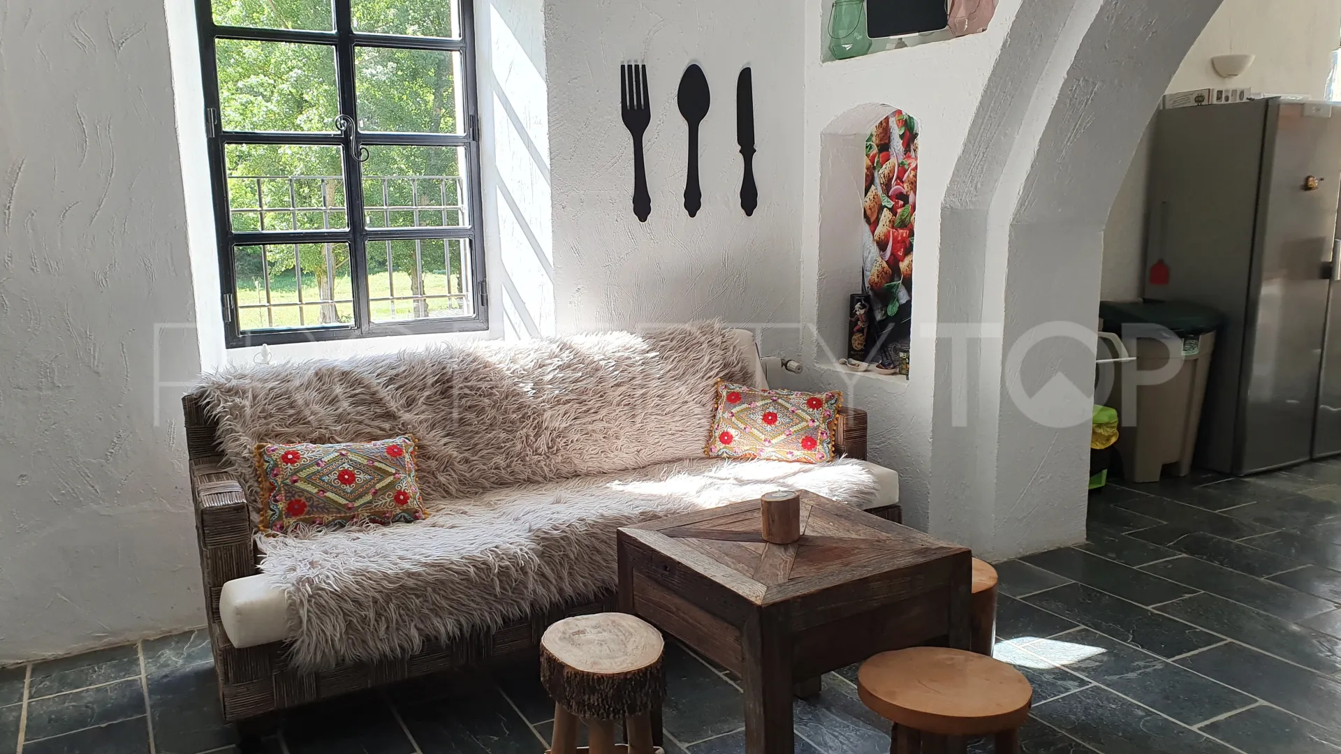 Setenil de las Bodegas, finca con 6 dormitorios en venta