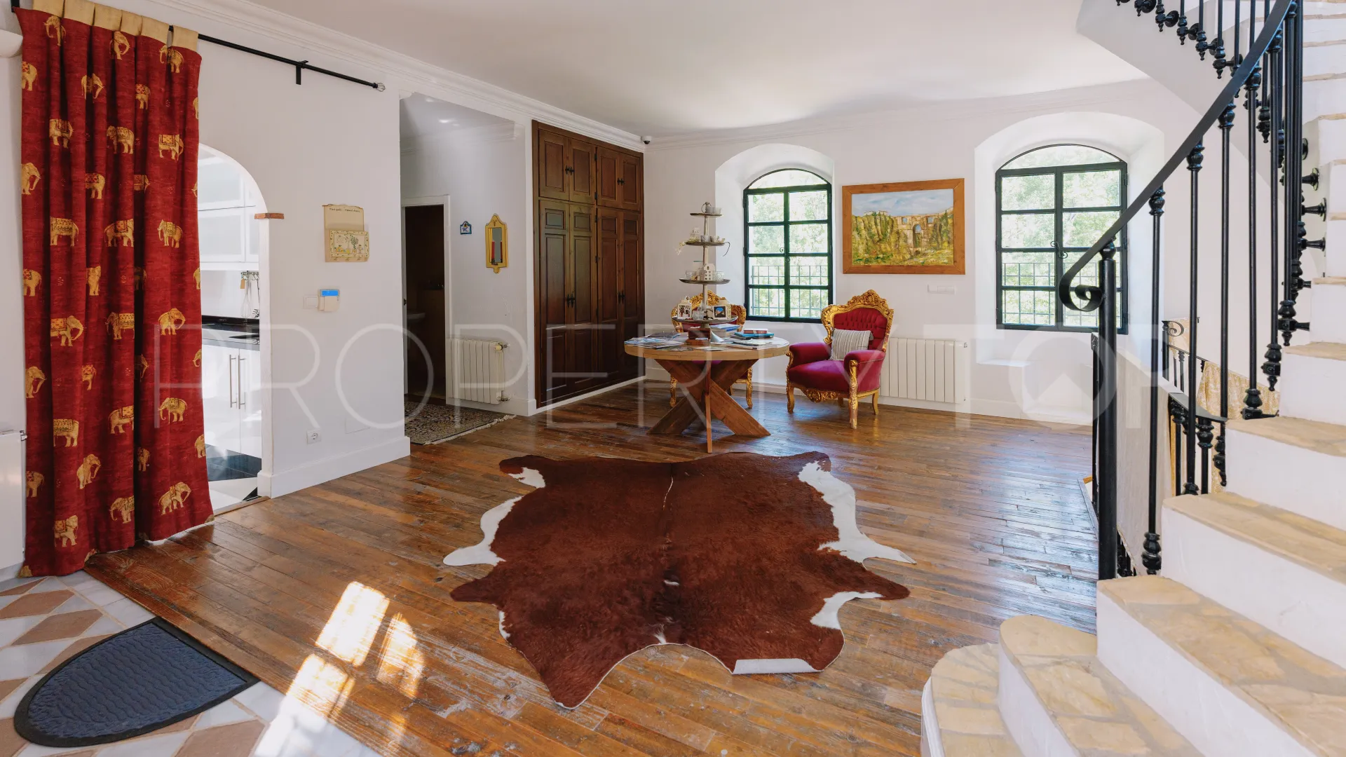 Setenil de las Bodegas, finca con 6 dormitorios en venta