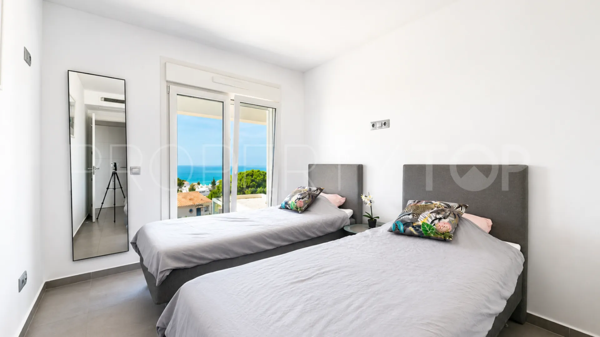 4 bedrooms villa for sale in Cala de Mijas