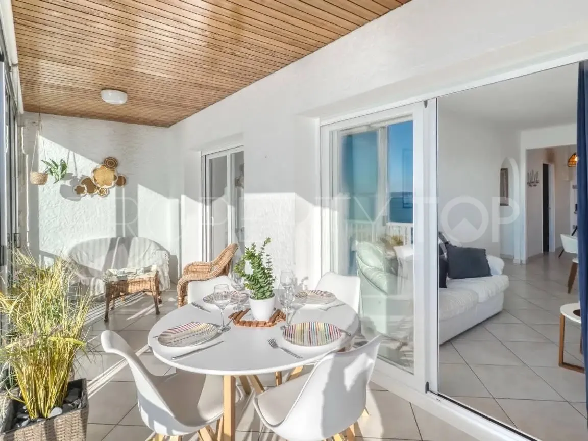 Comprar apartamento de 2 dormitorios en Roses