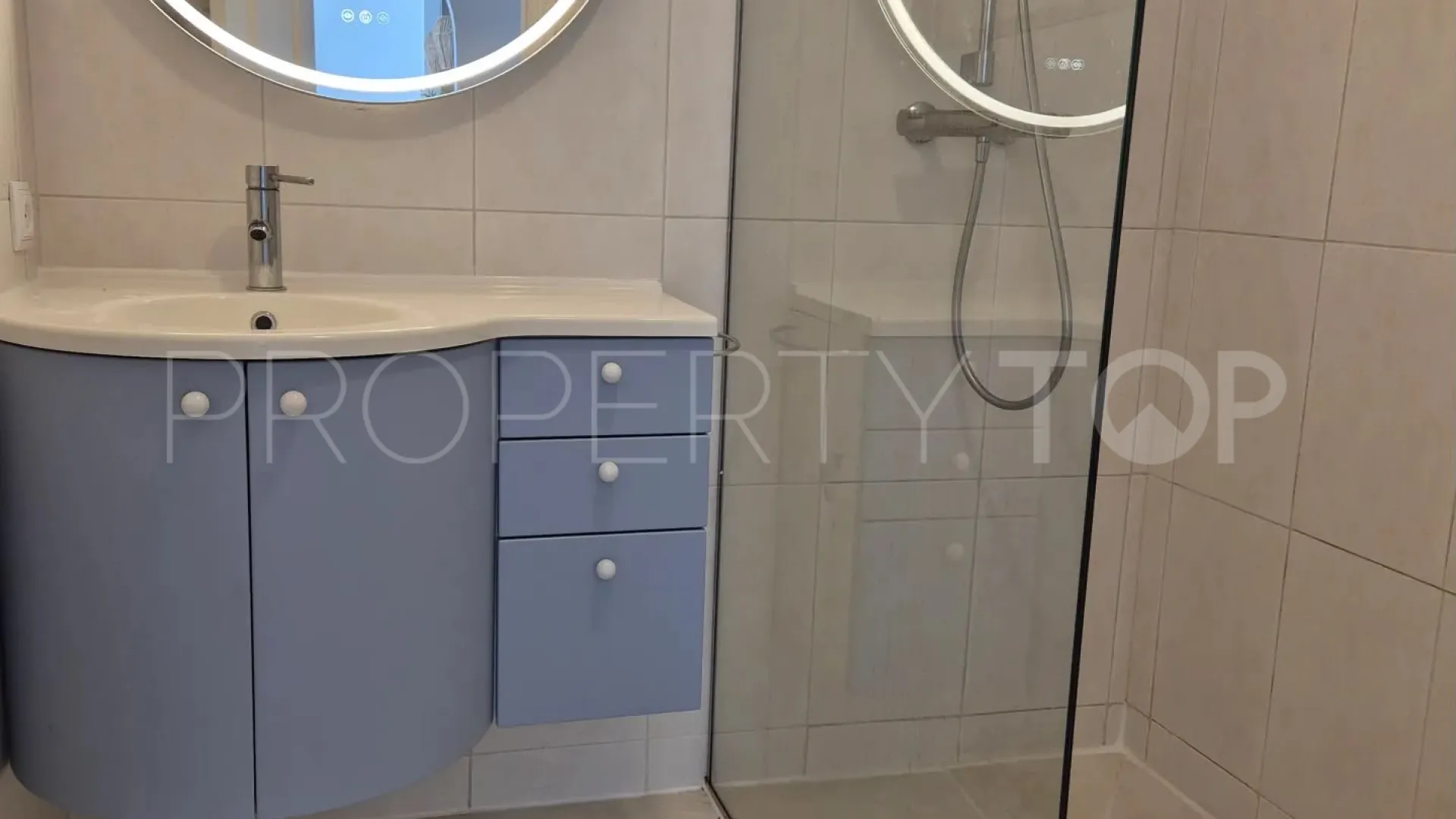 Comprar apartamento de 2 dormitorios en Roses