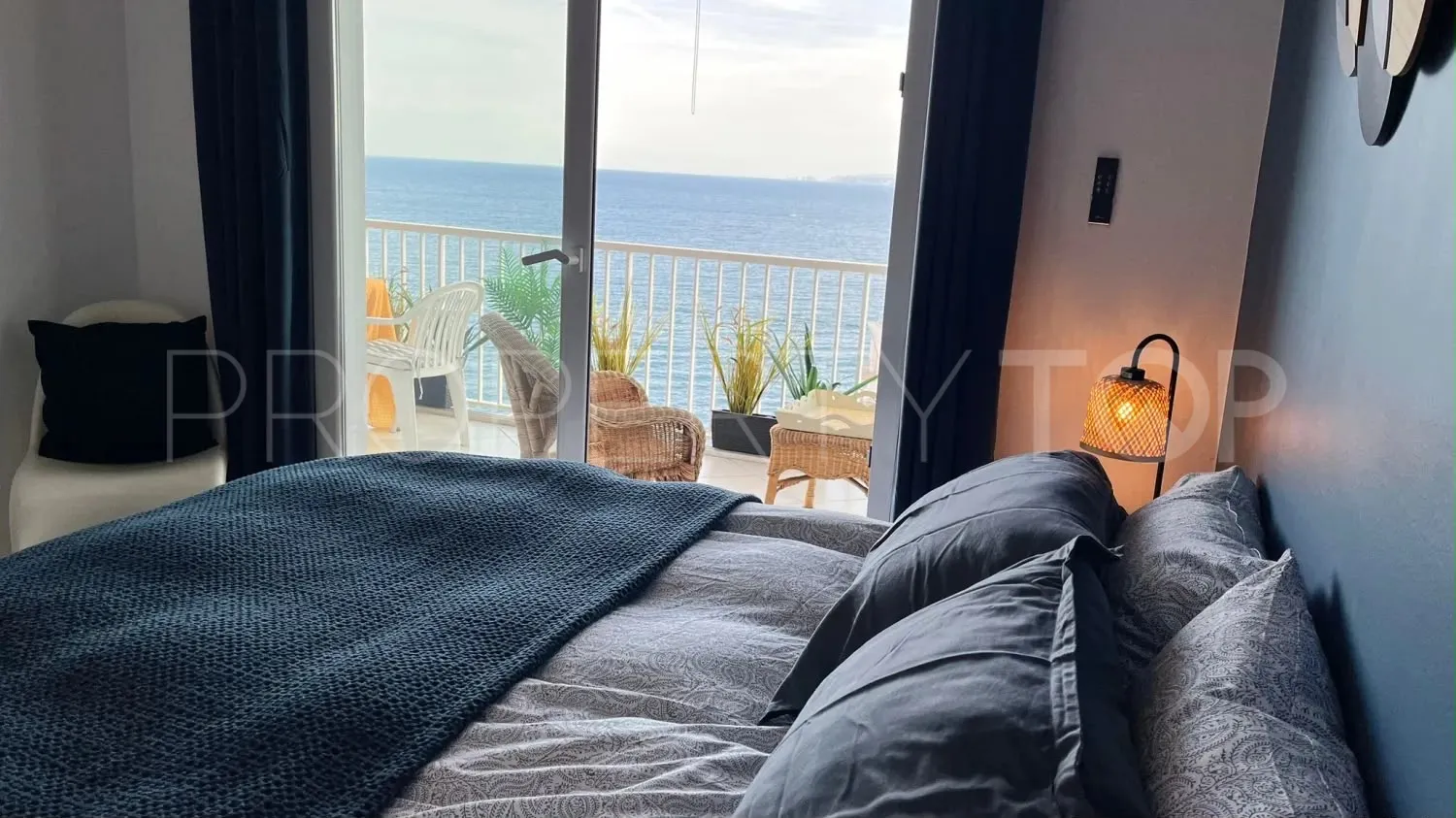 Comprar apartamento de 2 dormitorios en Roses