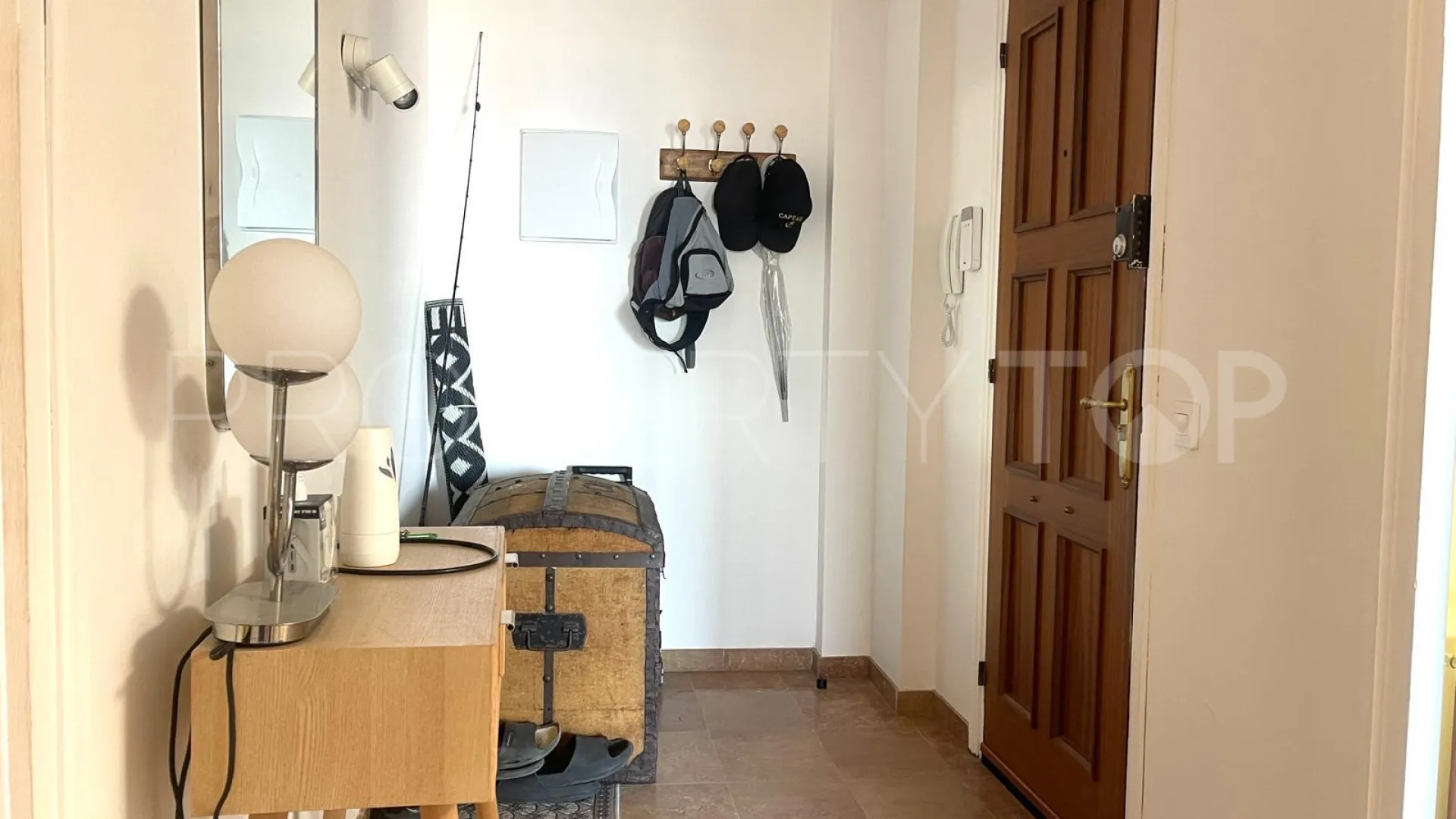 Se vende apartamento con 4 dormitorios en Roses