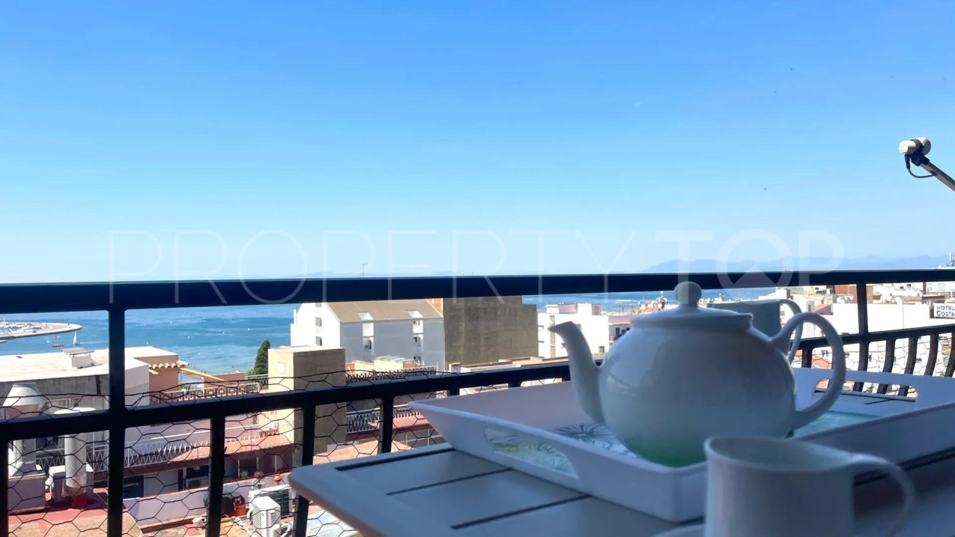 Se vende apartamento con 4 dormitorios en Roses