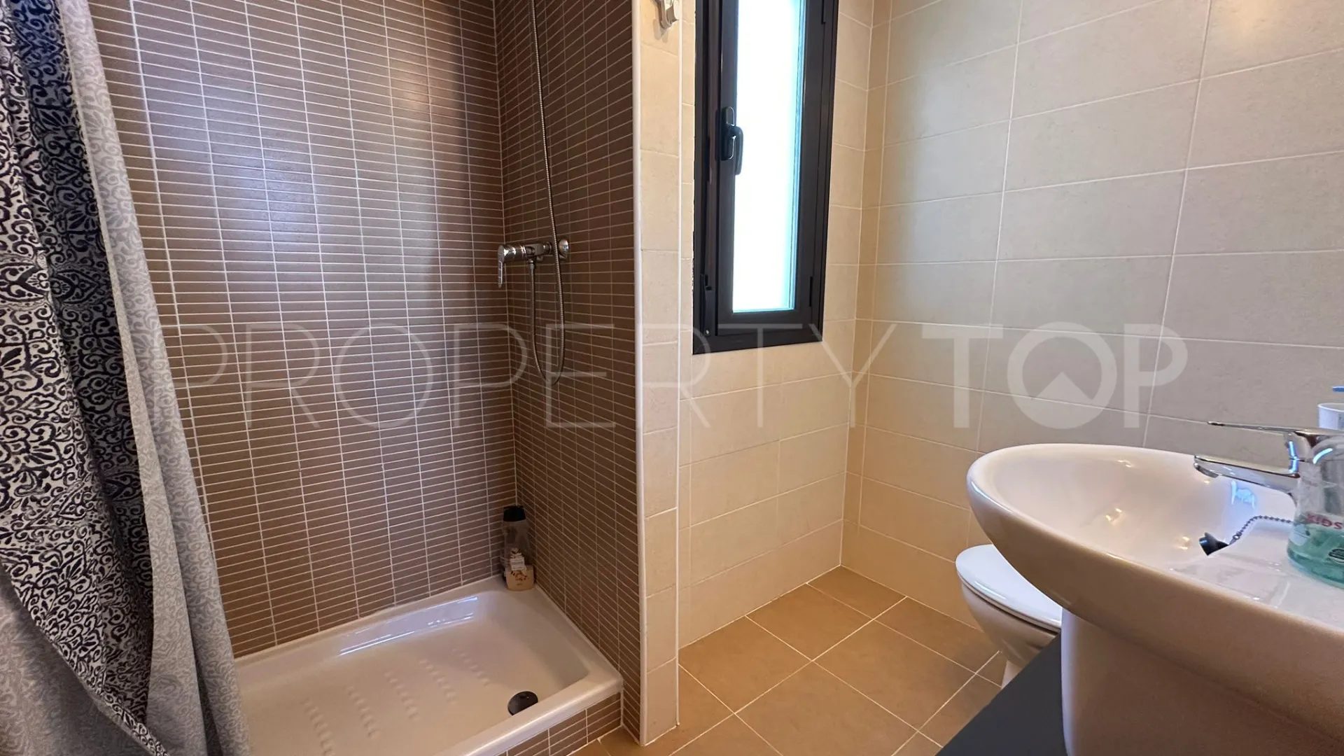 For sale town house in Riviera del Sol with 3 bedrooms