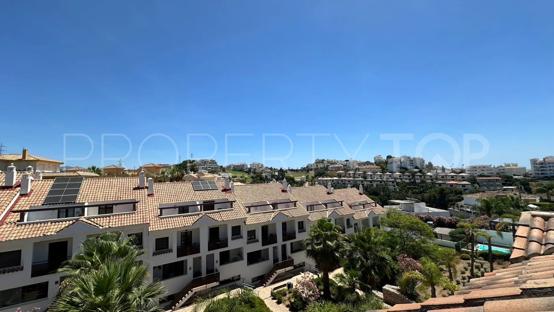 For sale town house in Riviera del Sol with 3 bedrooms