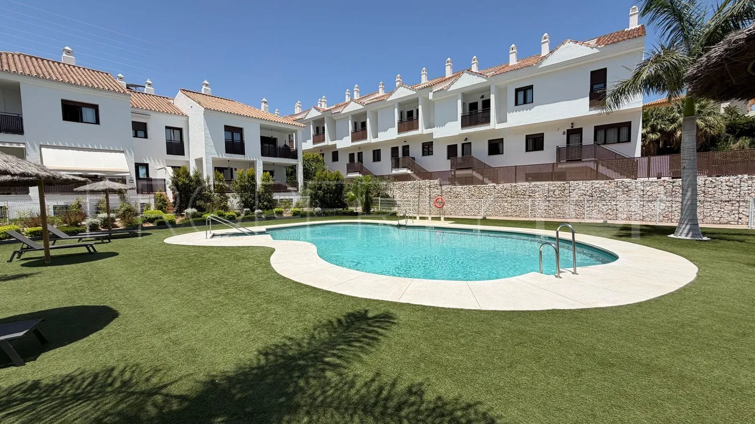For sale town house in Riviera del Sol with 3 bedrooms