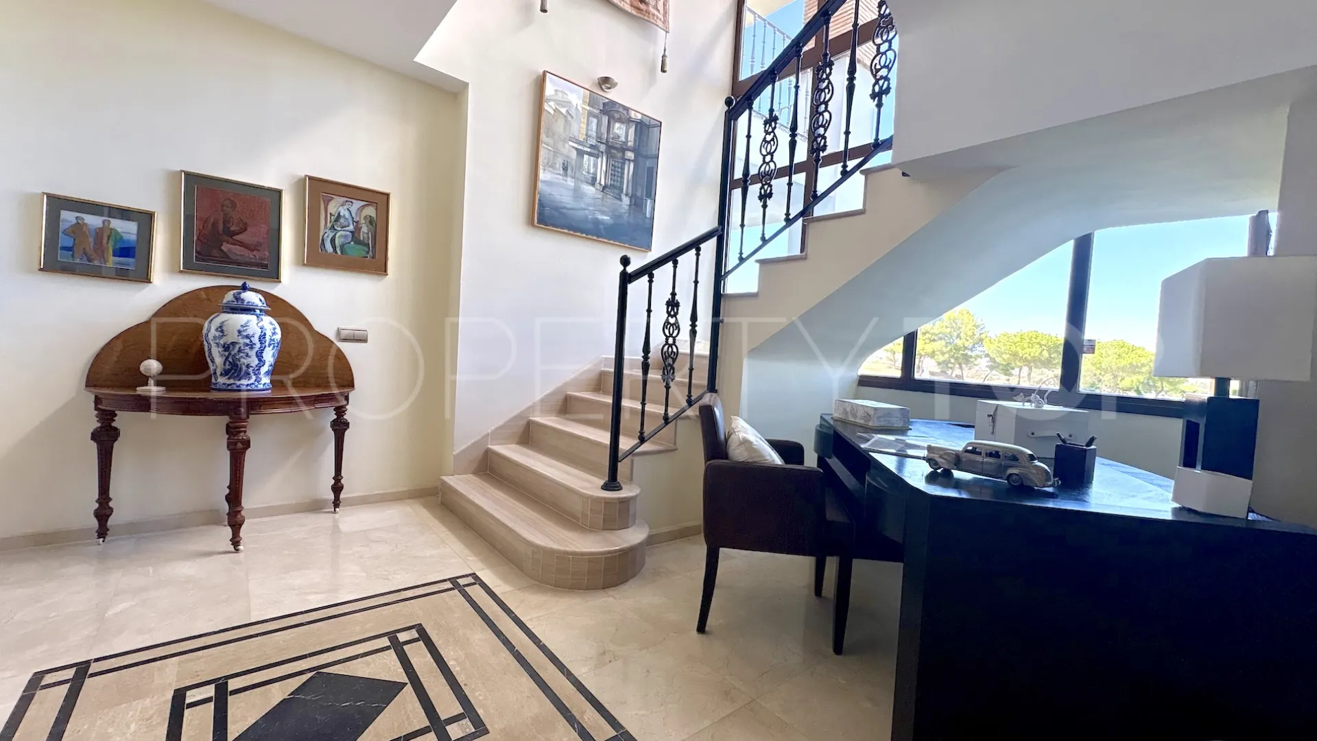 Se vende villa de 4 dormitorios en La Cala Golf Resort