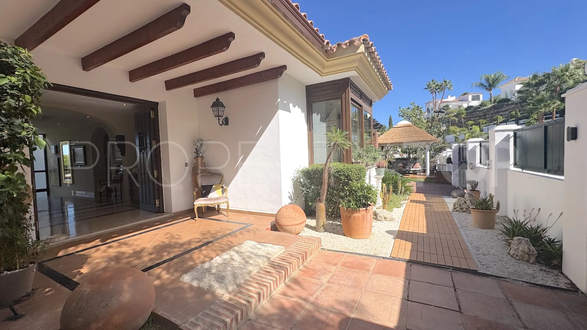 Se vende villa de 4 dormitorios en La Cala Golf Resort