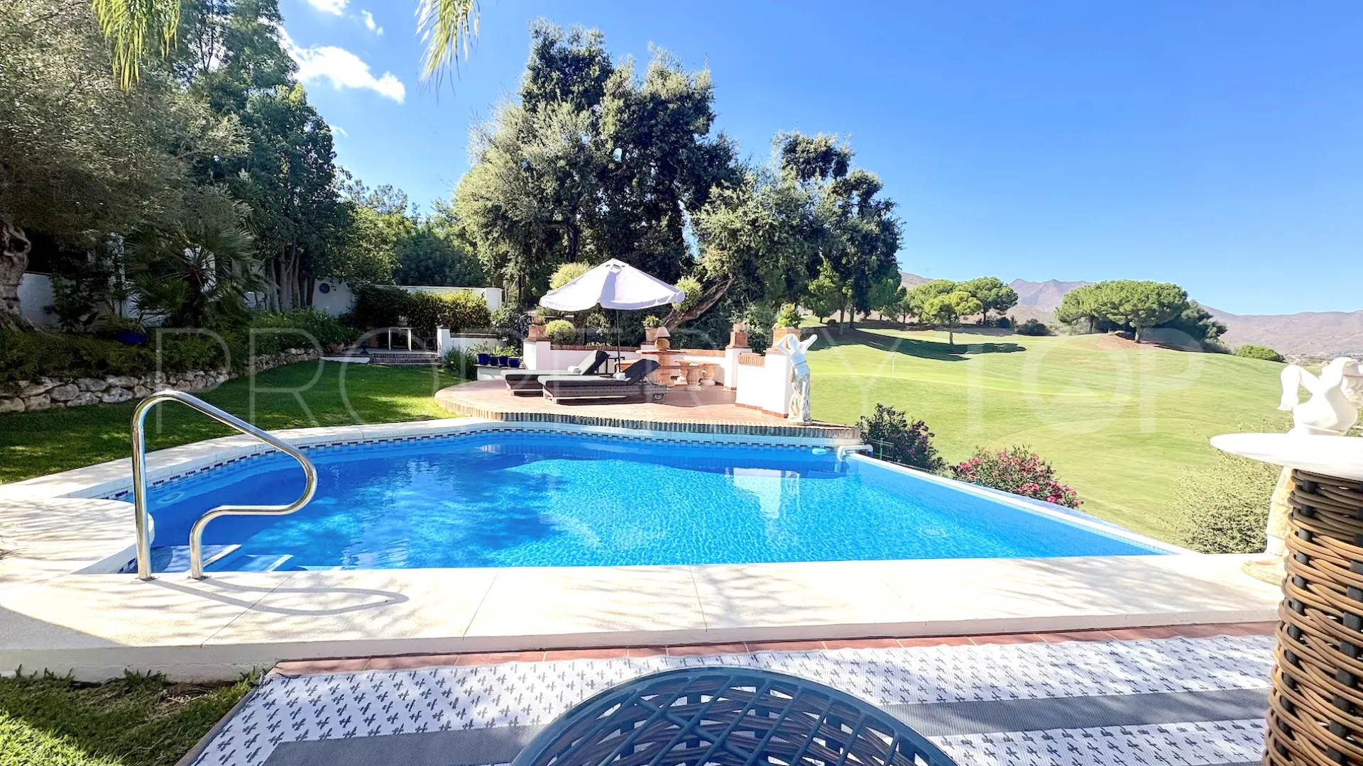Se vende villa de 4 dormitorios en La Cala Golf Resort