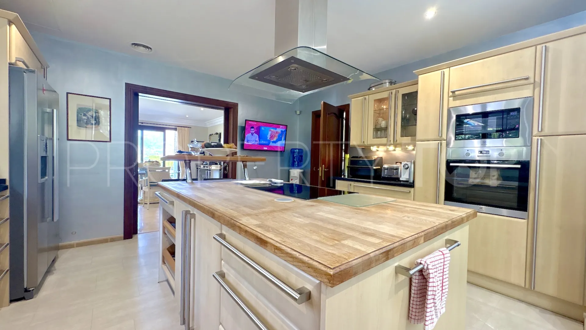 Se vende villa de 4 dormitorios en La Cala Golf Resort