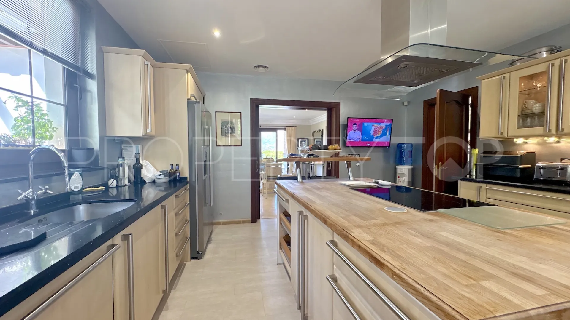 Se vende villa de 4 dormitorios en La Cala Golf Resort