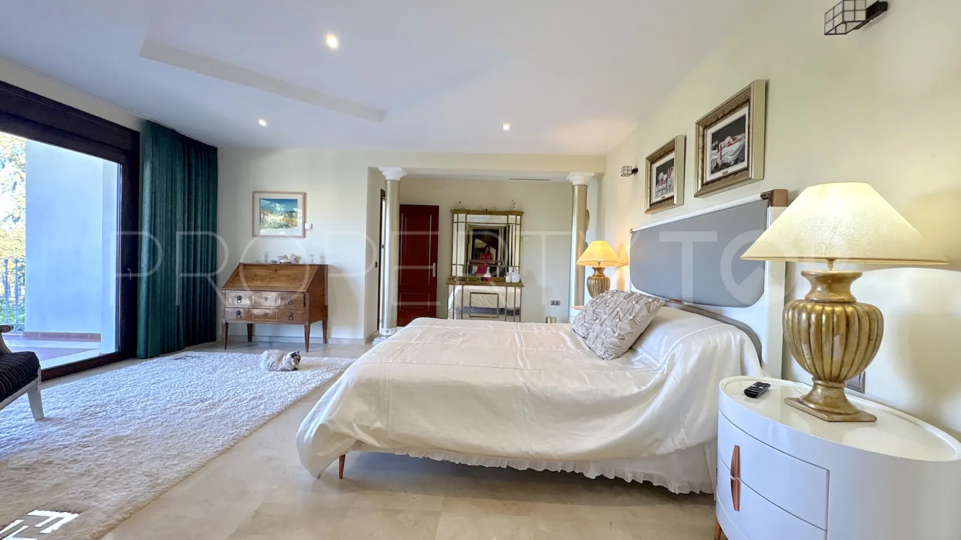 Se vende villa de 4 dormitorios en La Cala Golf Resort