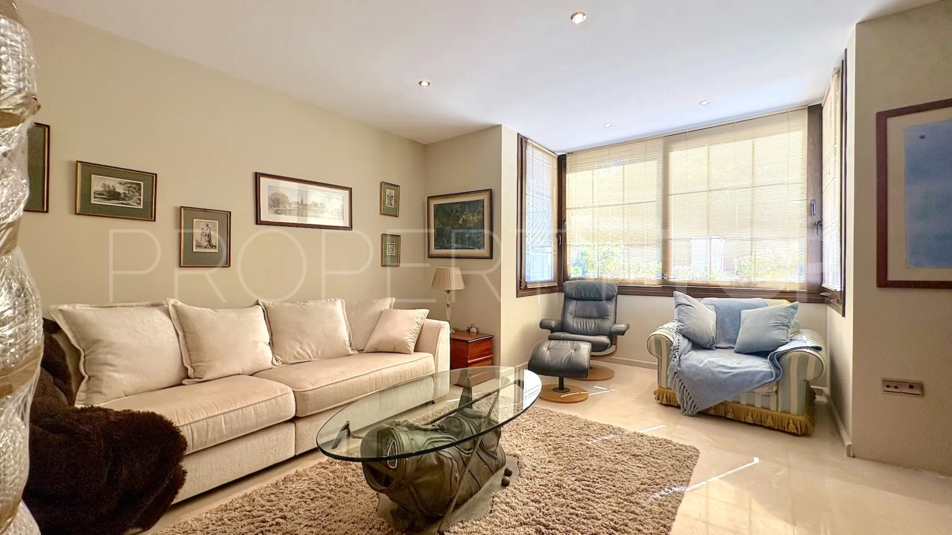 Se vende villa de 4 dormitorios en La Cala Golf Resort