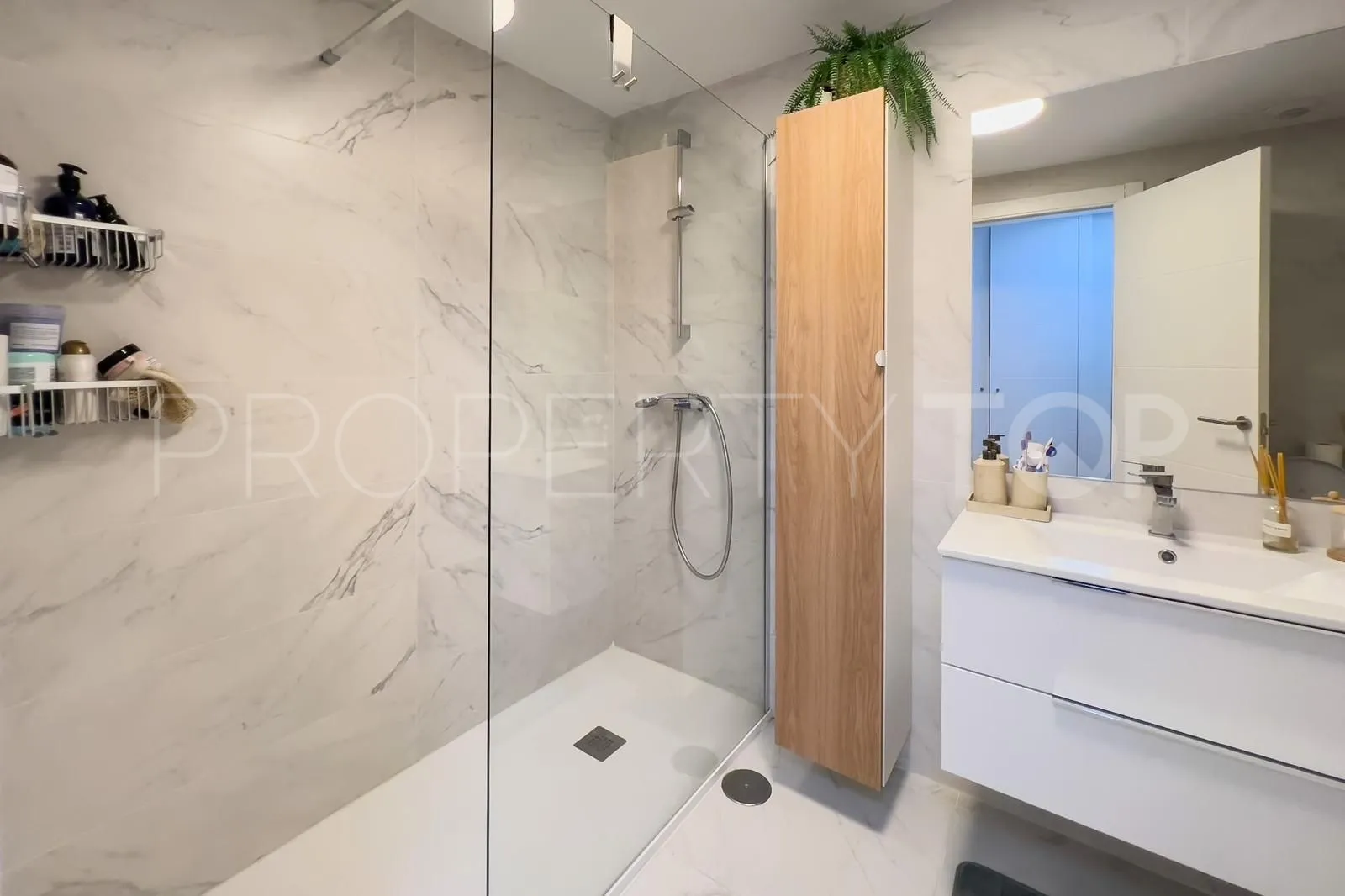 Ground floor apartment for sale in El Chaparral