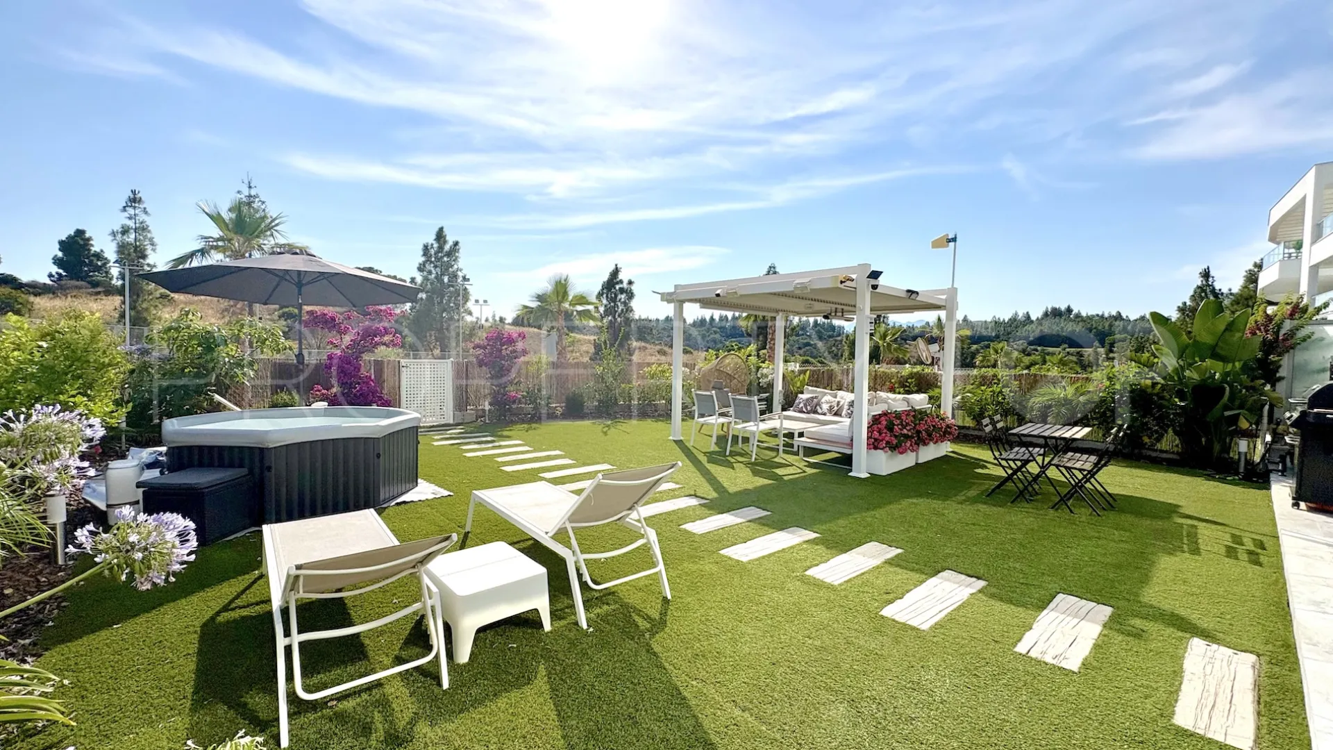 Ground floor apartment for sale in El Chaparral