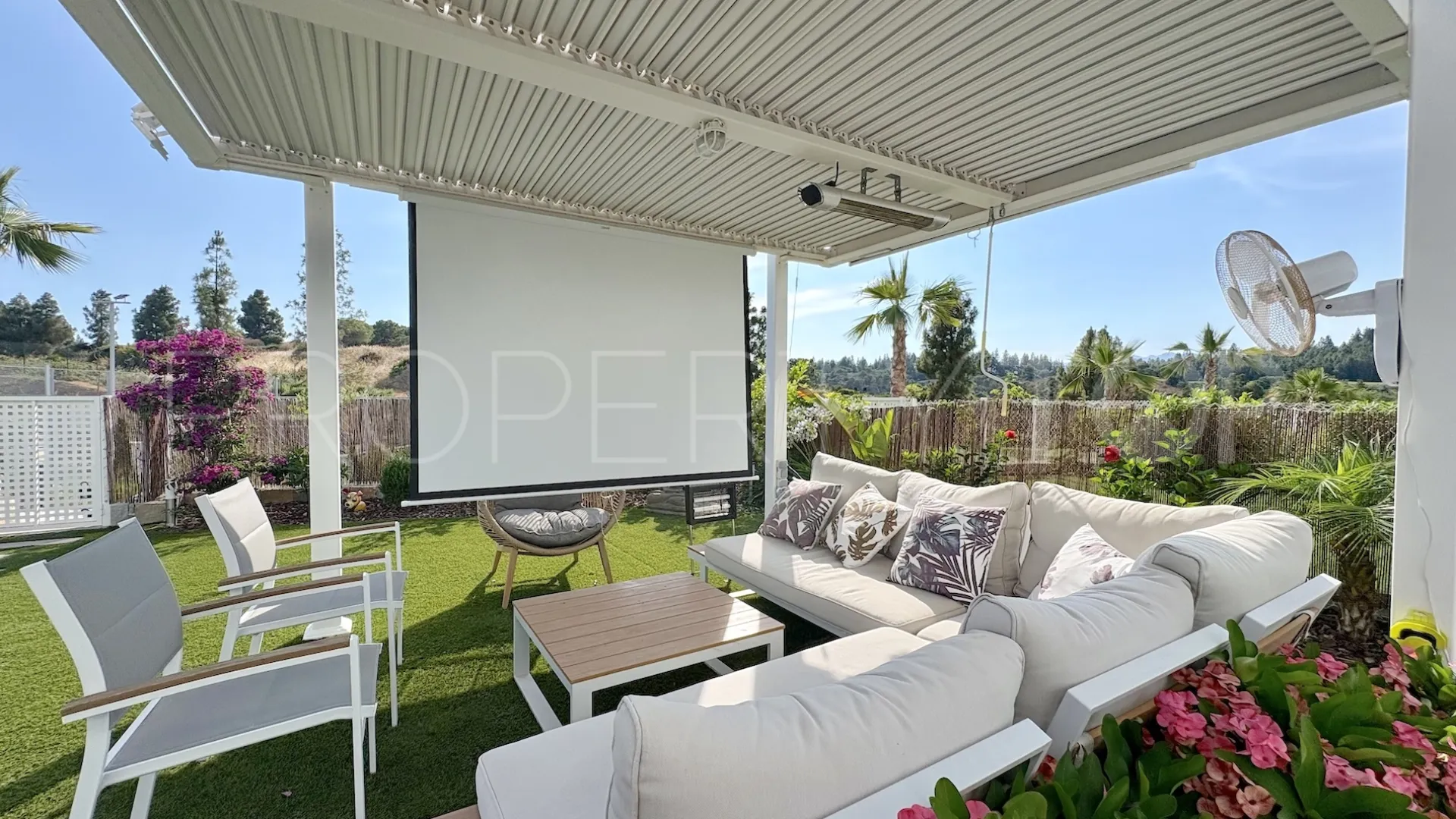 Ground floor apartment for sale in El Chaparral