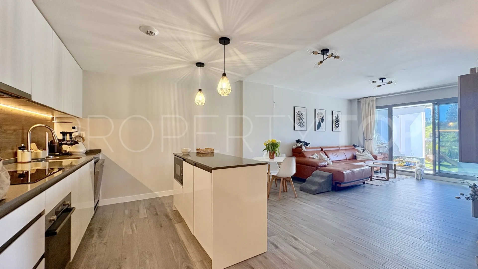 Ground floor apartment for sale in El Chaparral